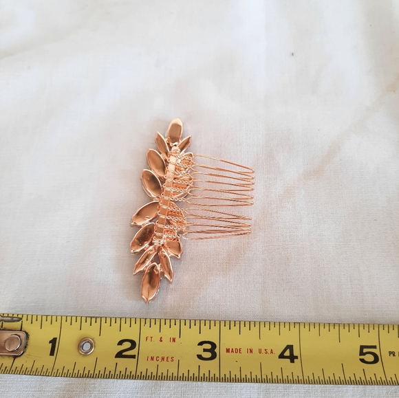 Stunning Bridal/ Prom Hair Piece - Picture 3 of 4